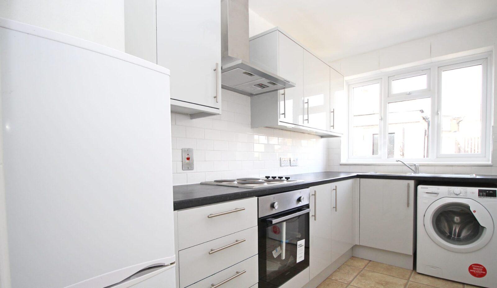 A 4 Bedroom House is for Rent £3250 PCM in Hounslow, TW4 6AX